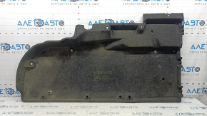 The rear underbody protection of the Toyota Highlander 20-22 is worn and torn.