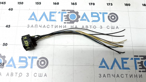 Kia Sportage 17-19 FWD halogen front right headlight