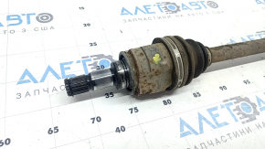 The rear right half shaft of a Lexus NX200t NX300 15-21 AWD is rusty.