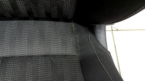 Passenger seat for a Kia Sportage 17-22 without airbag, manual, black cloth, LX, gray stitching, dry-cleanable