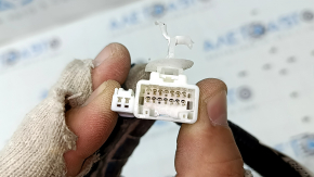 Toyota Prius 30 10-15 Junction Block Wiring