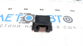 Upper right radiator mount cushion for Nissan Ariya 23-25 tires