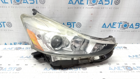 Right front headlight for Toyota Prius V 15-17, restyling, halogen, broken mounts, scratches