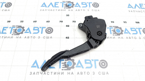 Nissan Ariya 23-25 gas pedal