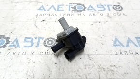 Toyota Highlander 20-22 3.5 intake solenoid valve with bracket