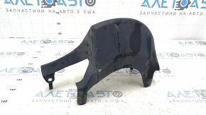 The rear left control arm cover under the spring of Toyota Highlander 20-25 is worn and dented.