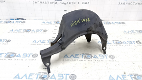 The rear right control arm cover under the spring of Toyota Highlander 20-25 is worn and dented.