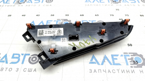 Toyota Camry v70 18-24 hybrid auto climate control, scratches