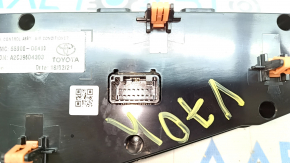 Toyota Camry v70 18-24 hybrid auto climate control, scratches