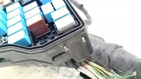 Left underhood fuse box for Toyota Highlander 20-25 2.4T, 3.5 with housing, broken mount