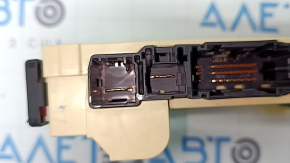 Toyota Rav4 19-24 dashboard fuse box