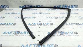 Rear left glass seal Toyota Highlander 20-