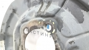 The rear left brake disc cover of a Toyota Highlander 20-25 is dented.