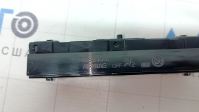 Toyota Rav4 19-25 seat belt indicator without heated seats, scratches