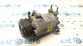 The air conditioning compressor on a Ford Escape MK3 2013-2016 2.0T is broken.