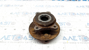 Front left hub for Toyota Camry v70 18-24 hybrid, 3.5, rusty