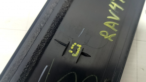 The front right side door trim of a Toyota Rav4 19-24 has broken fasteners.