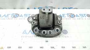 The left engine mount of a Toyota Rav4 19-24 hybrid is cracked.