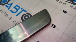 Front left outer door sill plate for Infiniti JX35 QX60 13-17, chrome with backlight, scratches