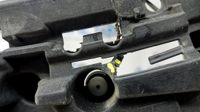The right rear bumper mount on a Volvo XC90 16-19 is broken.