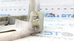 Lower left rear bumper bracket for Toyota Camry V55 15-17 USA, broken mount