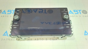 VW Tiguan 18-24V 8-button radio without navigation, scratched