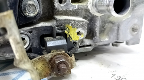 The Toyota Camry V70 18-24 inverter has a broken chip.