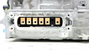 The Toyota Camry V70 18-24 inverter has a broken chip.