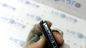 Volvo XC90 16-25 keyless, 4-button, no cover, push buttons