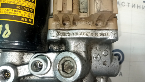 The brake booster for the Toyota Prius V 12-17 has a broken connector.