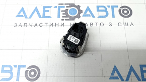 The start-stop button on a BMW 4 Series F32/33/36 is worn out.