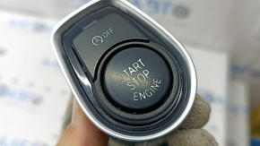The start-stop button on a BMW 4 Series F32/33/36 is worn out.