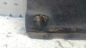 The rear engine guard of the Audi A5 F5 17-24 is worn and broken.