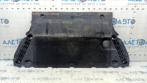 The front engine guard of the Audi A5 F5 17-25 is worn and cracked.