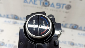 Subaru Forester 19-24 SK auto climate control, 1 zone, scratches