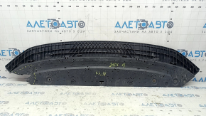 The front bumper guard of the Audi A5 F5 17-19 is worn out, missing a fragment