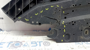 The front bumper guard of the Audi A5 F5 17-19 is worn out, missing a fragment