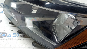 Left front headlight VW Passat b8 16-19 USA halogen, scratches, broken seal mount