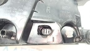 Audi A6 C7 16-18 right outer fender light, scratches