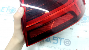 Audi A6 C7 16-18 right outer fender light, scratches