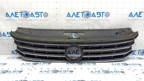 Radiator grille VW Passat b8 16-19 USA under radar cruise, sand, broken emblem mount