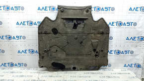The engine guard of the Audi A6 C7 12-18 is worn and torn.