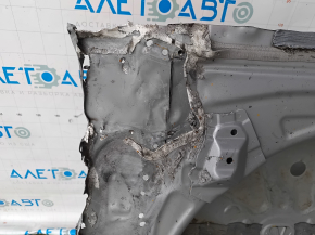 The trunk trough of the Toyota Prius V 12-17 is drilled out