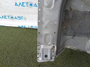 The trunk trough of the Toyota Prius V 12-17 is drilled out