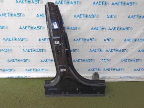 The central right body pillar of the BMW X3 G01 18 is sawn off.