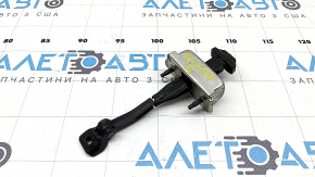 Ford Ecosport 18-22 front left door stop cracked