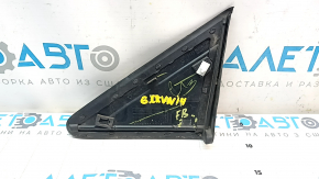 Right fender triangle molding for a Dodge Grand Caravan 11-20, black, scratches, broken mount