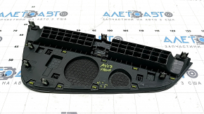 The front panel center trim for the Audi A4 B9 17-20 speakers is gray, with a mesh, the mount is broken.