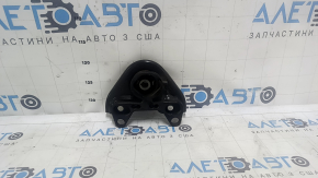 The rear axle bracket, front left, Ford Ecosport 18-22, has a cracked silent block.