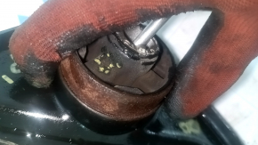 The rear axle bracket, front left, Ford Ecosport 18-22, has a cracked silent block.